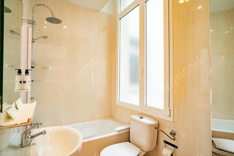 Estudio con terraza