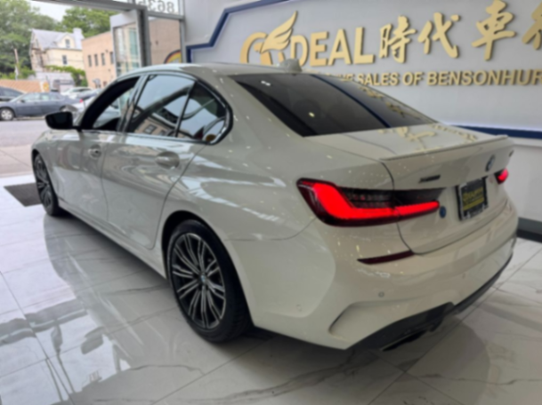 2020 BMW M340i xDrive Sedán63333383215235124