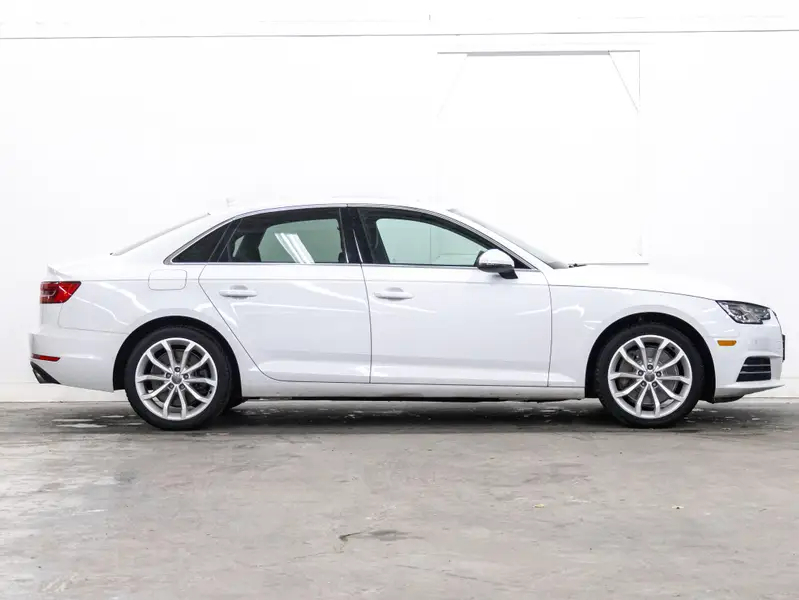 2017 Audi A464552516361857122
