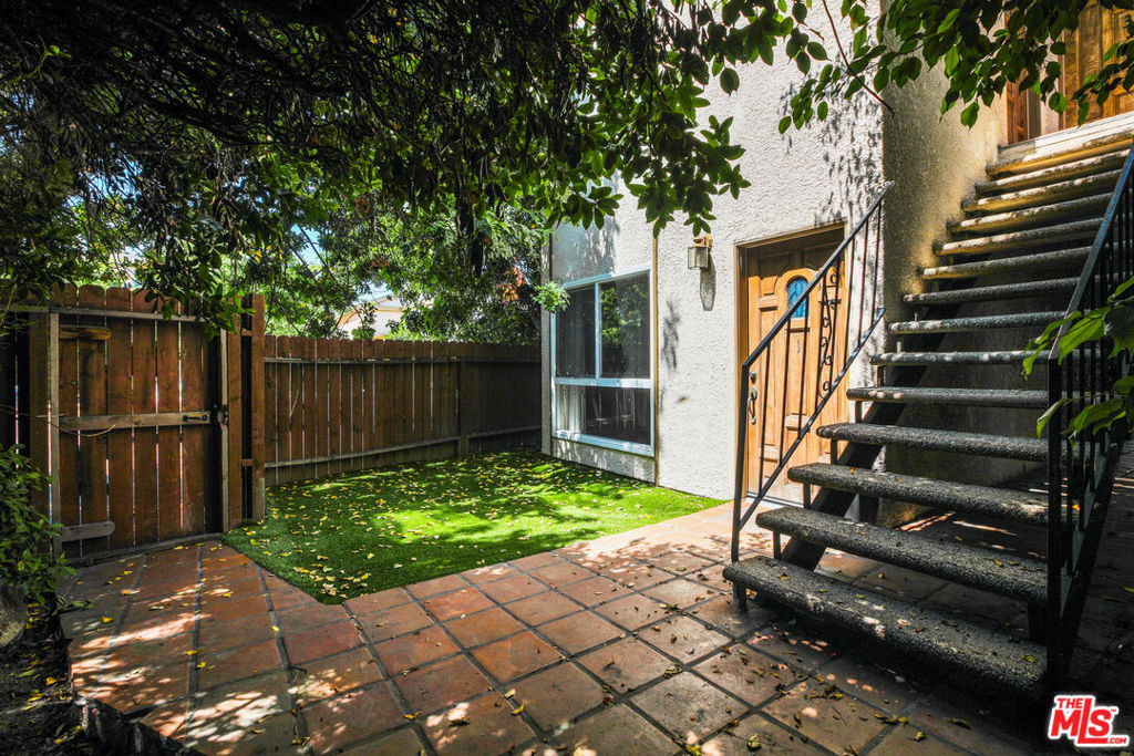 5401 W Olympic Boulevard 1 Los Angeles CA, 9003664113052785409120