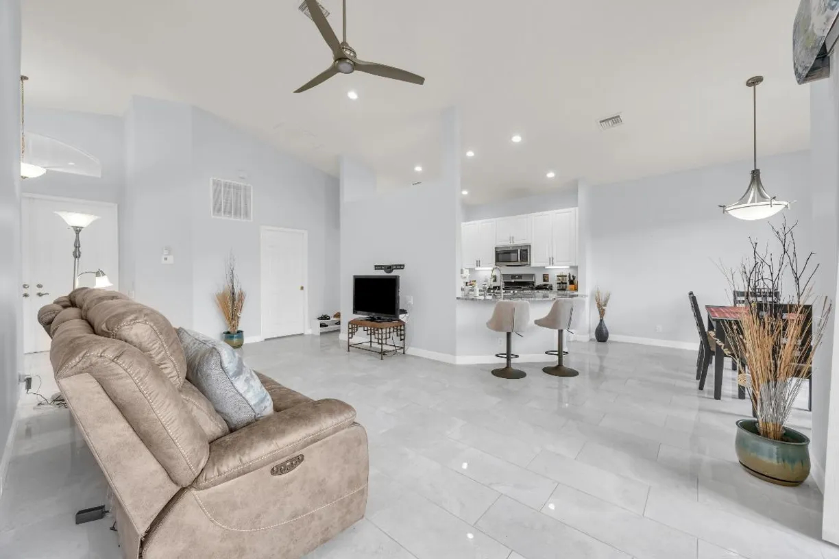 309 NW Toscane Trail