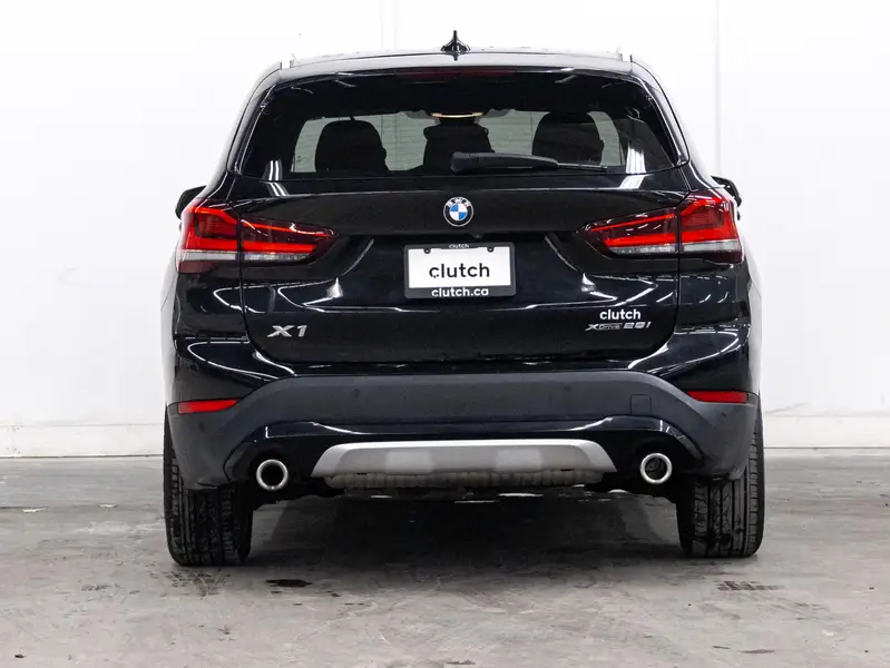 2021 BMW X164001299991426123
