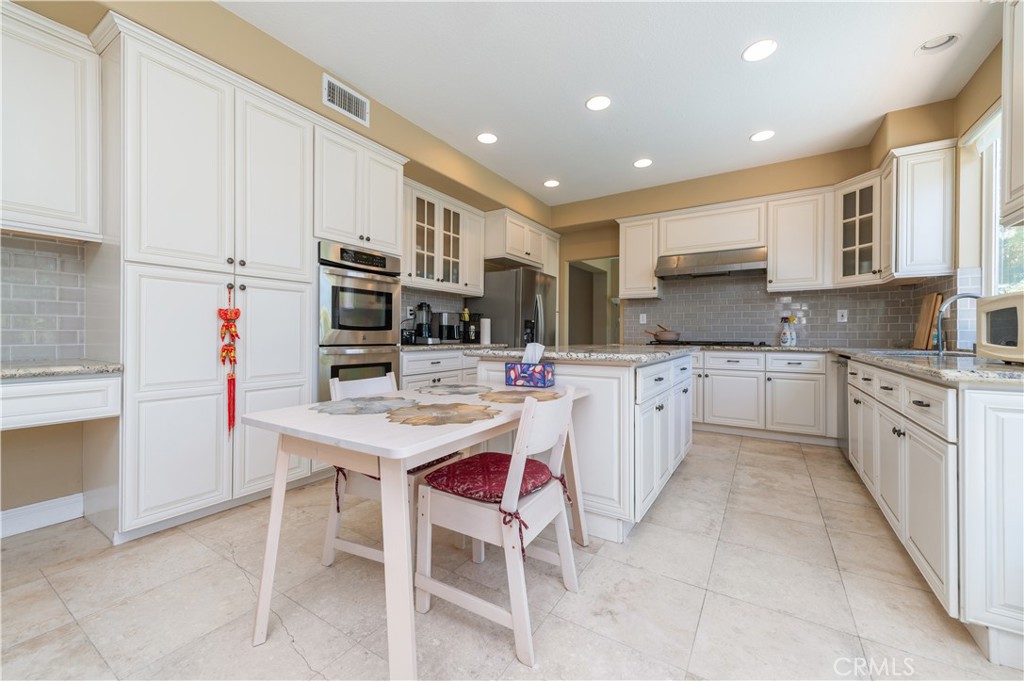 19496 Jasper Hill Road Trabuco Canyon CA, 9267963788916053889122
