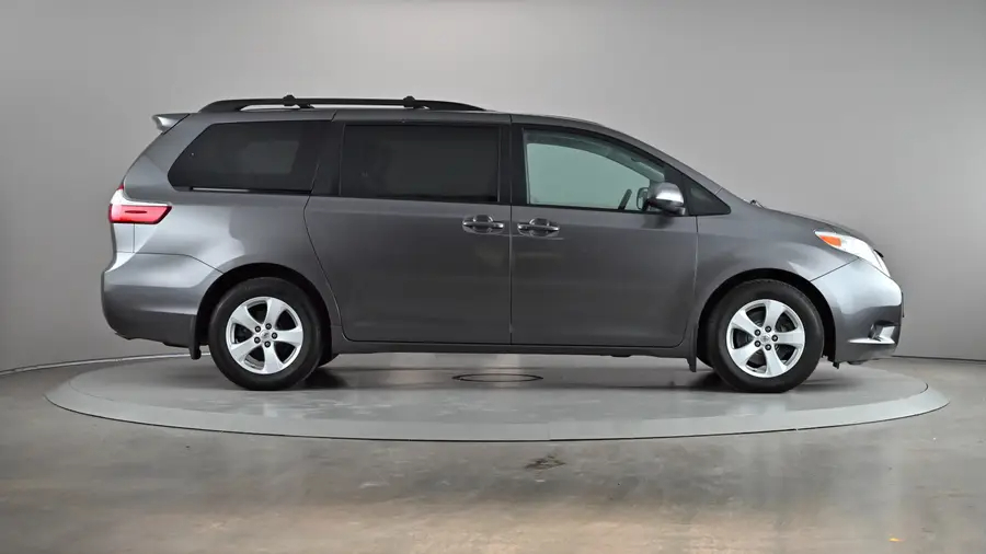 2017 Toyota Sienna64387993709185121