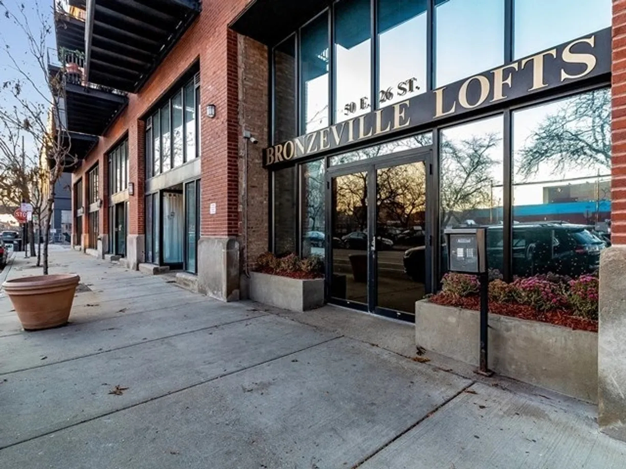 50 E 26th Street, 406