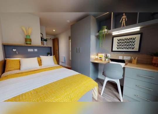 iQ Altus House, Leeds Bronze En Suite Plus