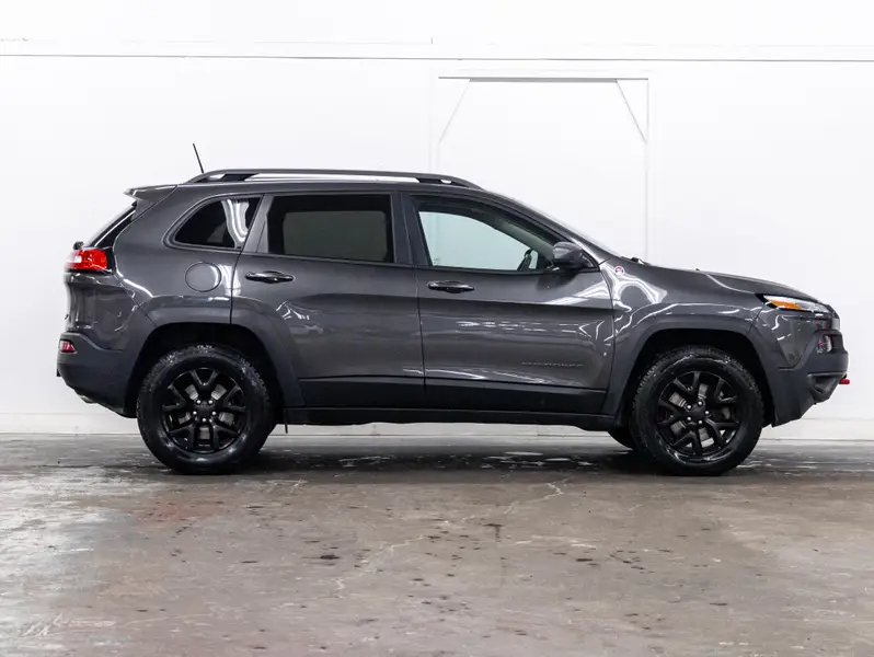 2017 Jeep Cherokee63990978599682121