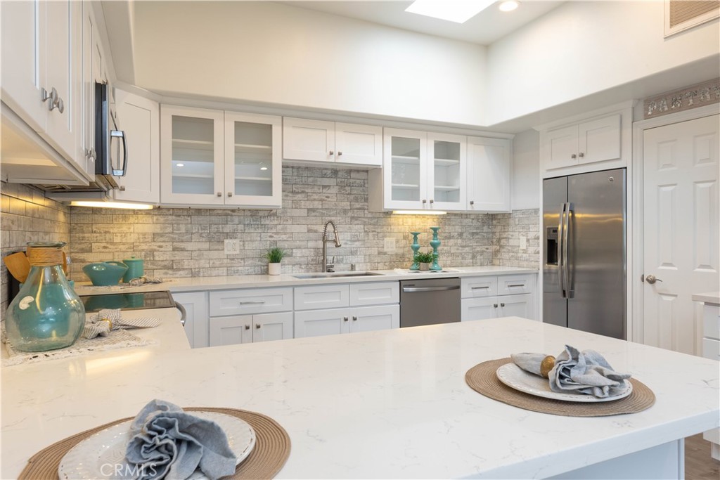 1221 Knollwood M4 47H Seal Beach CA, 9074064130395773571122