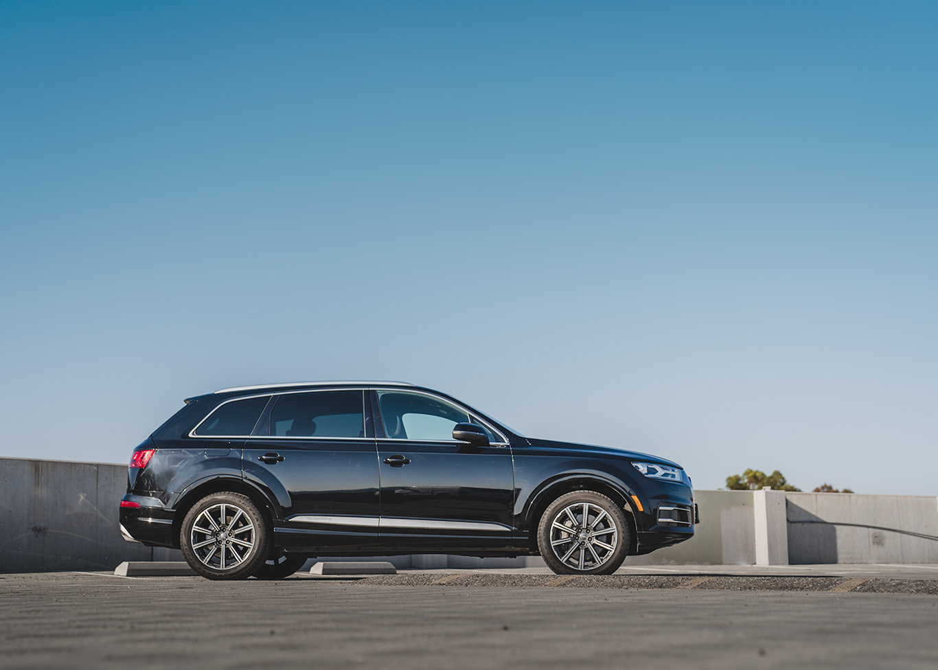 Audi Q7 201864285359489155122