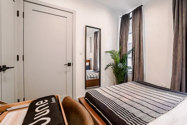 #186: Upper West Side63636872508801121