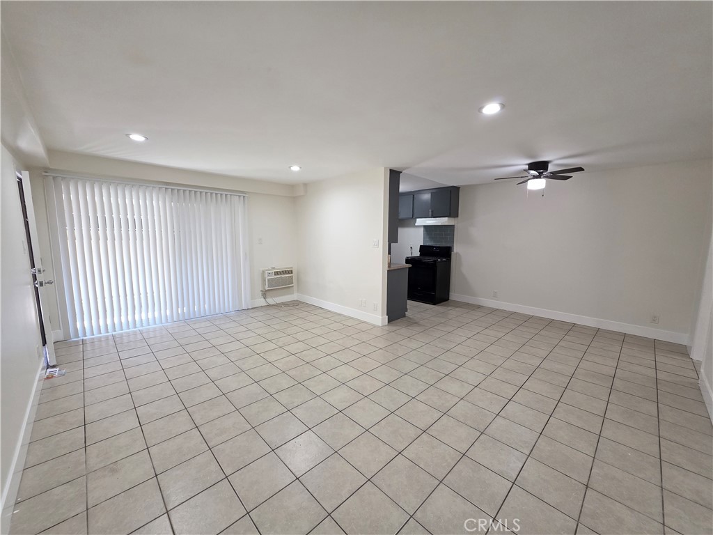 14609 Saticoy Van Nuys CA, 9140564089255542529122
