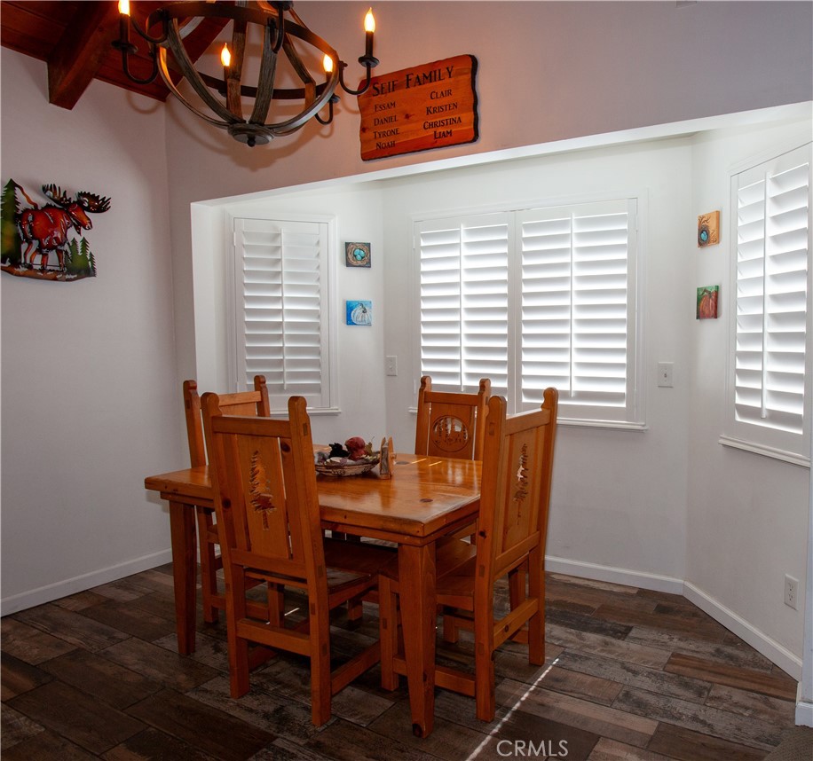 2359 Avian Way, Running Springs CA, 9238263713072402049122