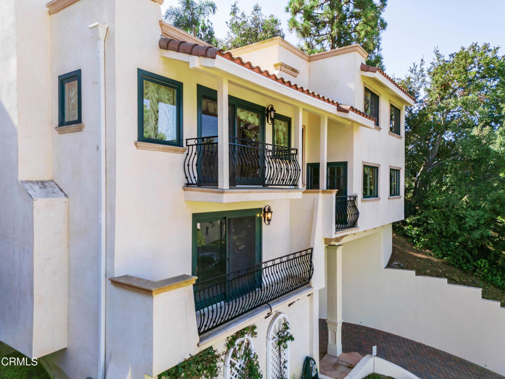1118 Oberlin Drive, Glendale CA, 9120563680616899841120