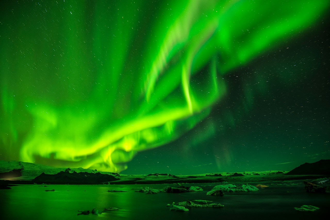 <1 Day> [12-Person Small Group | Multiple Activities Available] Aurora Star Minibus Fairbanks Day Tour: North Pole House + Polar Museum, Optional Dog Sledding/Snowmobiling/Ice Fishing, Minibus Transportation + Free Hotel Pickup/Drop-off in Downtown, Includes Hot Coffee + Tea + Snacks (Minimum 4 Travelers)64114051976322121