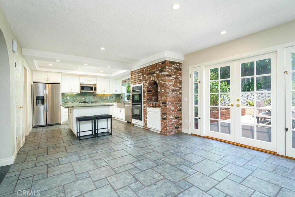24161 Kathy Avenue Lake Forest CA, 9263063626497701761122