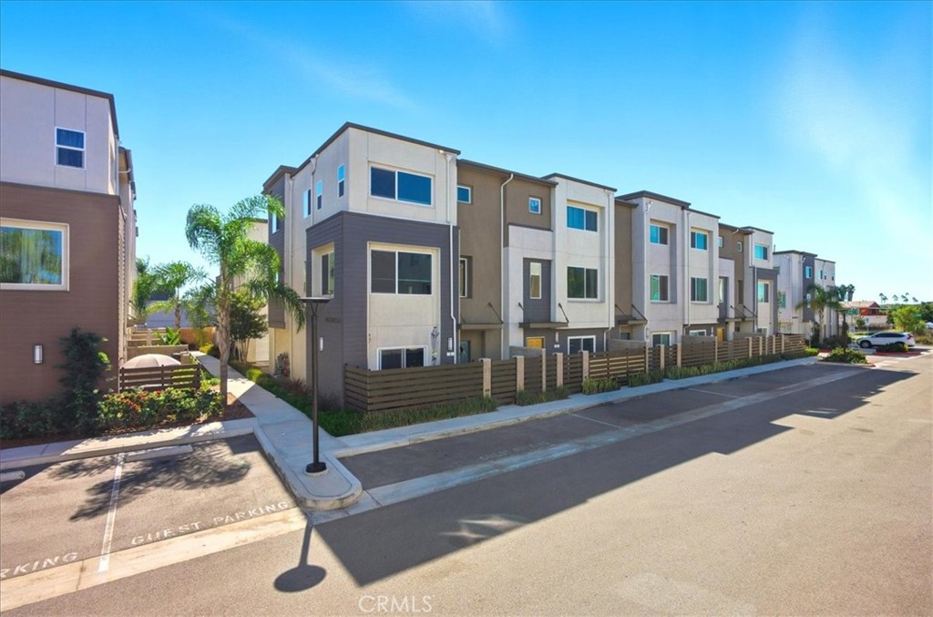 14051 Diamond 2 Gardena CA, 9024764130714003587122