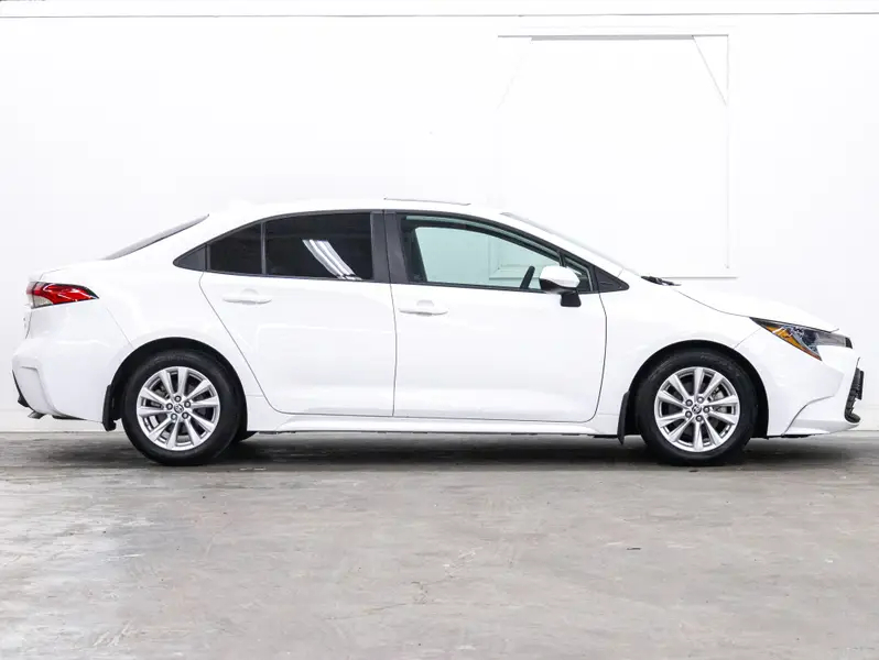 2023 Toyota Corolla64742132597633122