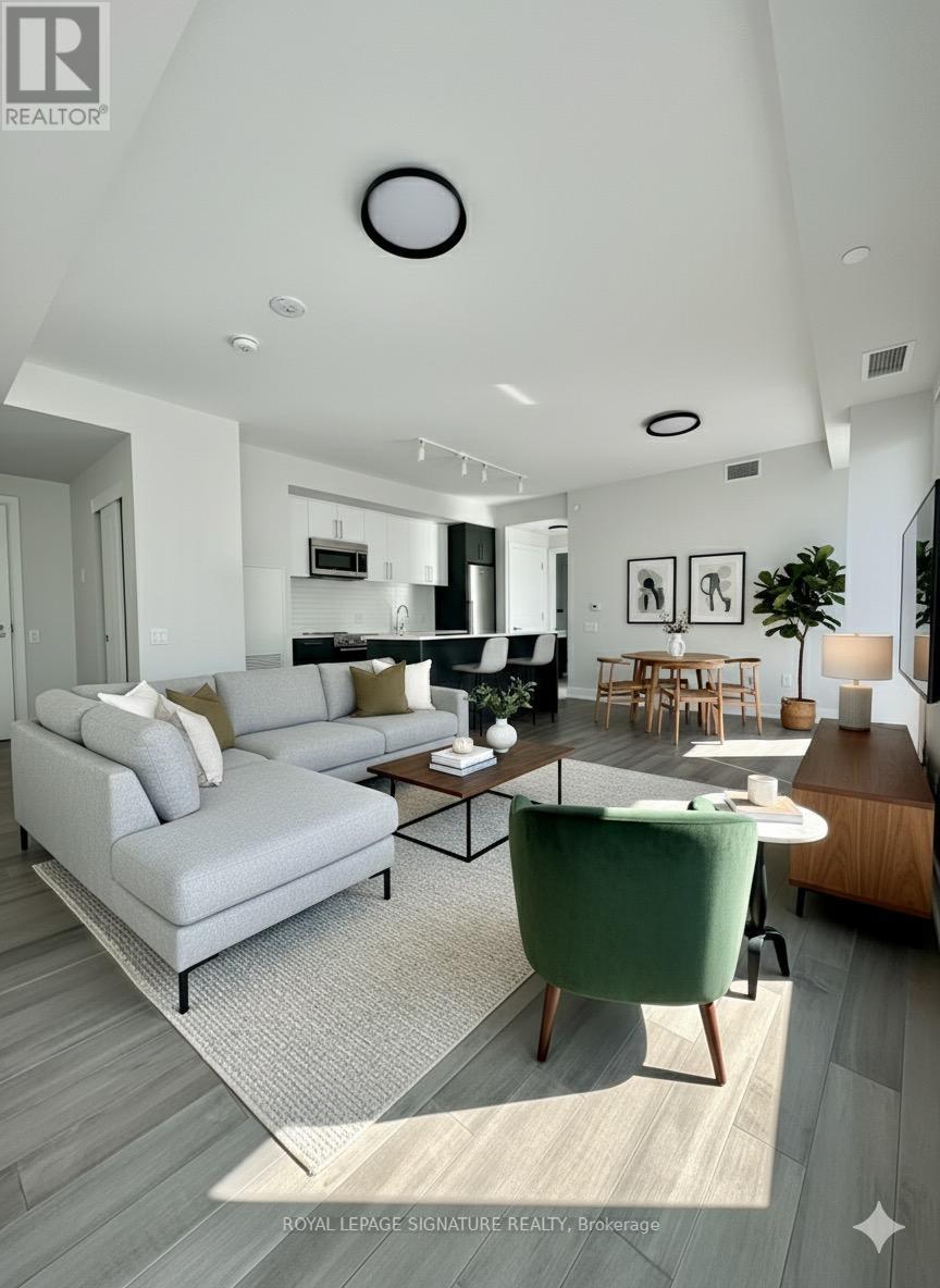 903 - 2525 BATHURST STREET