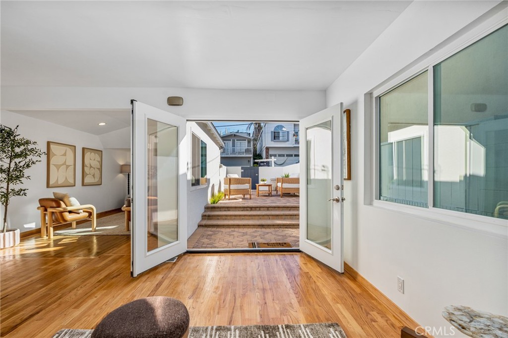1287 7th, Hermosa Beach CA, 9025464089212134785121