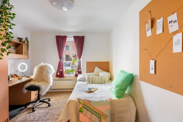 Standard En-Suite Bramall Court, Sheffield