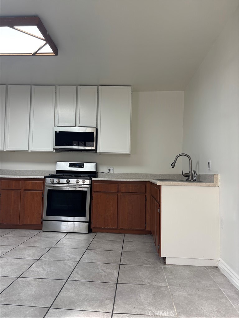 $2,600/mes 1016 S Catalina B Los Ángeles CA, 9000664075923452673121