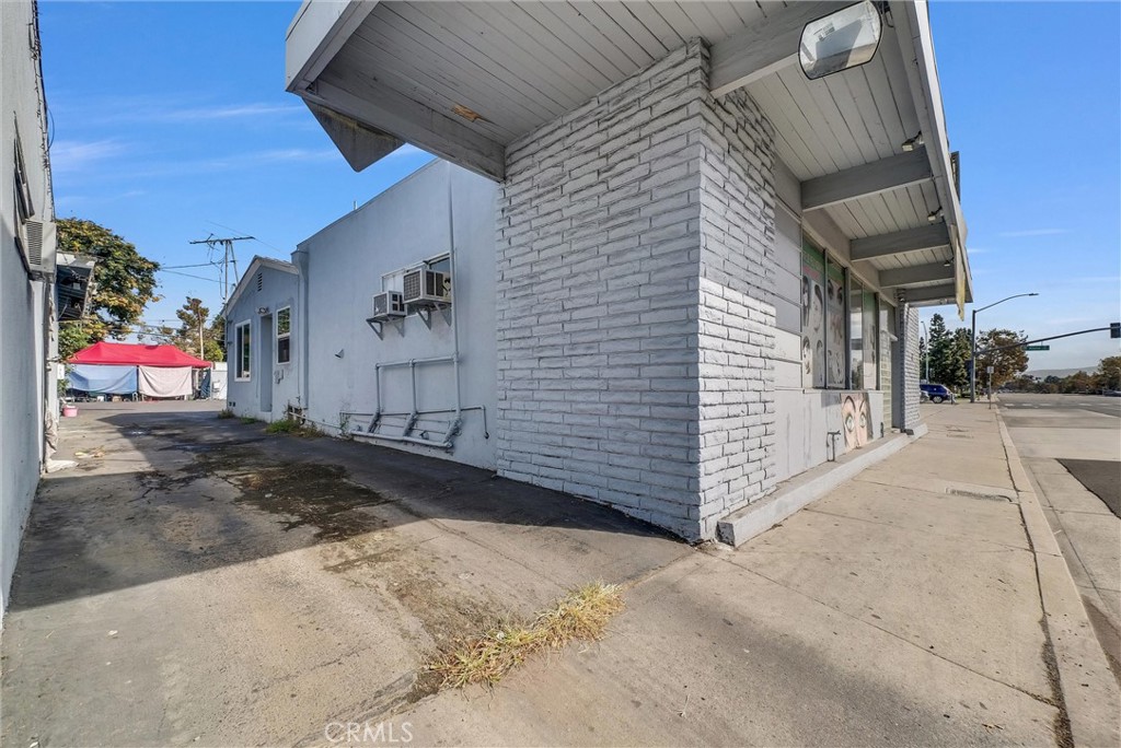 1823 W 17th, Santa Ana CA, 9270664077354855682121