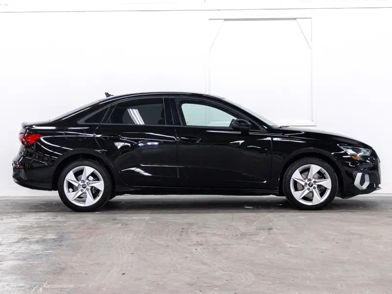 2023 Audi A364245031951617124