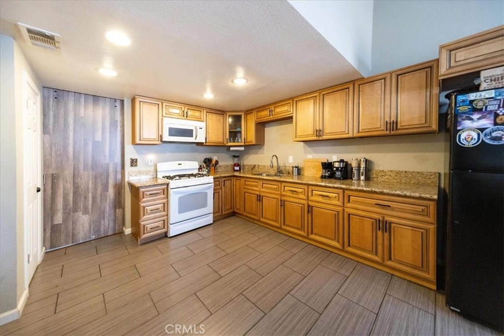 3671 Sydney, Hemet CA, 9254564077909079937123