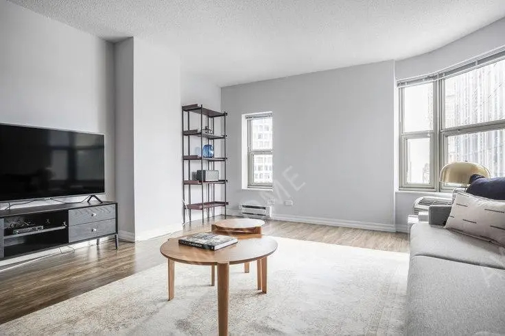 Chestnut Place 817A63655819096577123