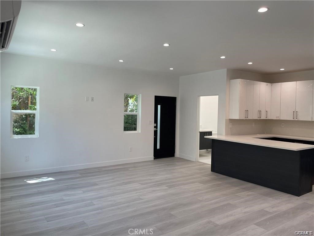$3,300/mes 18403 Devonshire Street Northridge CA, 9132564064480855042120