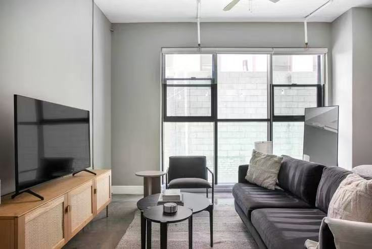【Estudio en el centro de Los Ángeles】63270411912579126