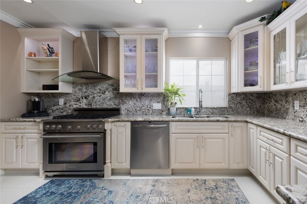 415 8th Street Huntington Beach CA, 9264863645187836291121