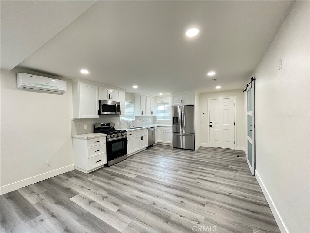 $1,950/mes 26346 Pawpaw Court 1 Corona CA, 9288364134922794114120