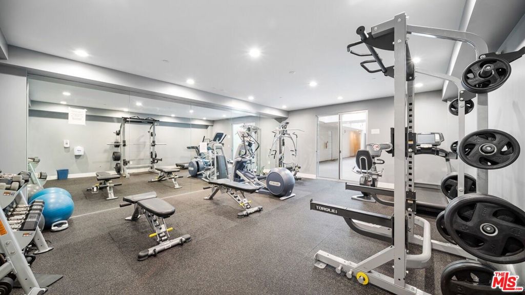 1101 S Harvard Boulevard 505 Los Angeles CA, 9000664133346297473122
