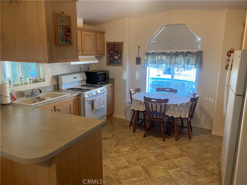 11414 Serra 76 Apple Valley CA, 9230864101392102018121