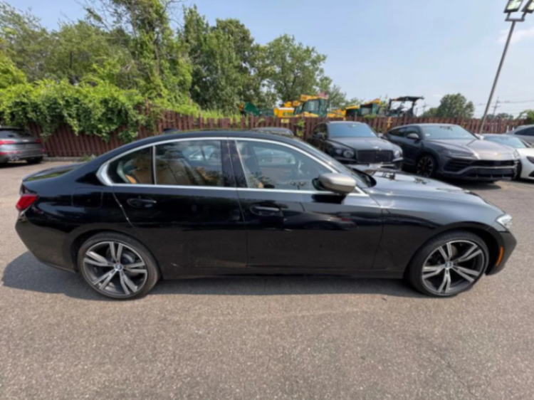 Pre-Owned 2019 BMW 3 Series 330i xDrive Sedan 4D63278070910465122