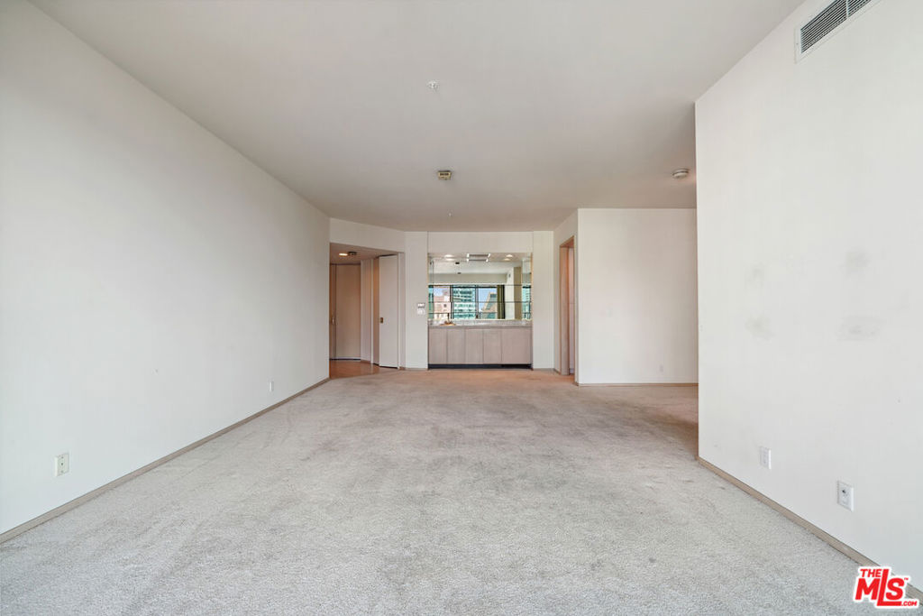 10490 Wilshire Boulevard 1402 Los Angeles CA, 9002464123692411905121