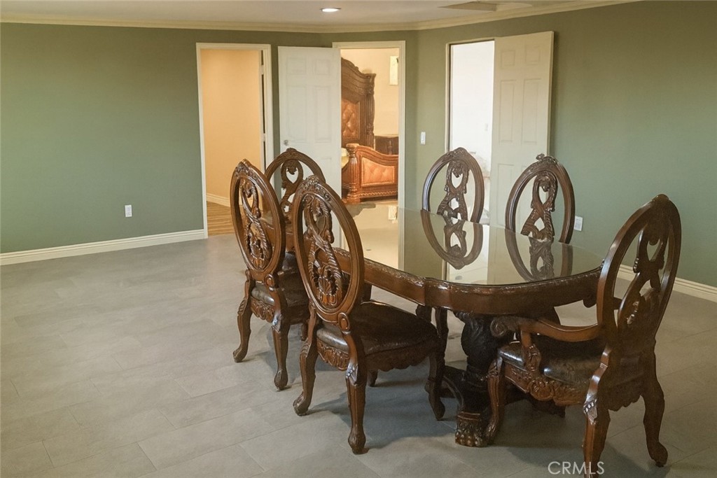 $2,500/month 12255 Mesquite Oak Hills CA, 9234464075845909379121