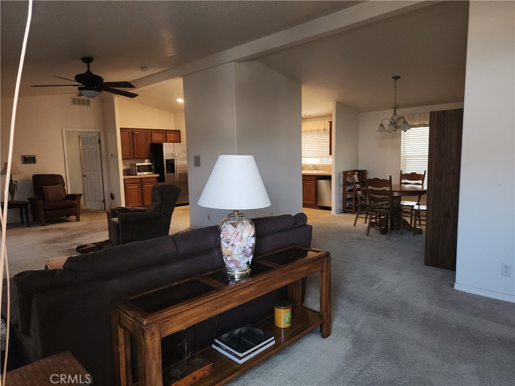 310 Magpie Fountain Valley CA, 9270864101862418691122