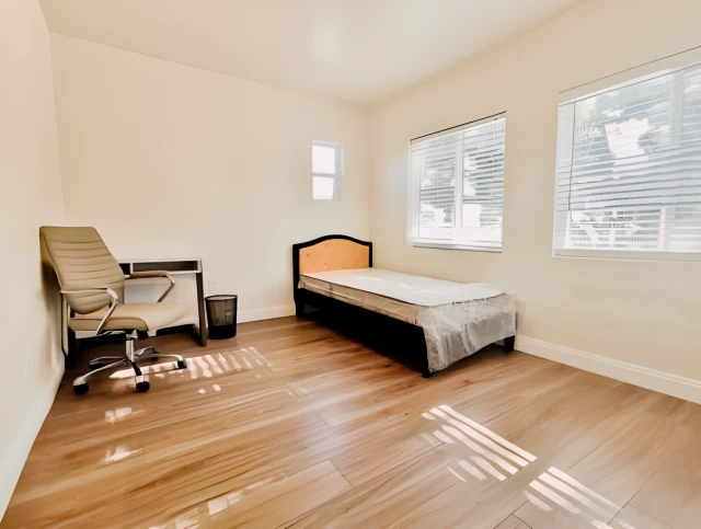 2955 S La Salle Avenue63624393209217121