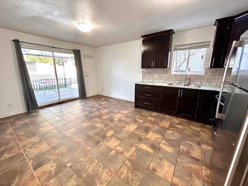 East Burnaby – 2 Bed 1 Bath Ground-Level Suite for Rent63466182614659120