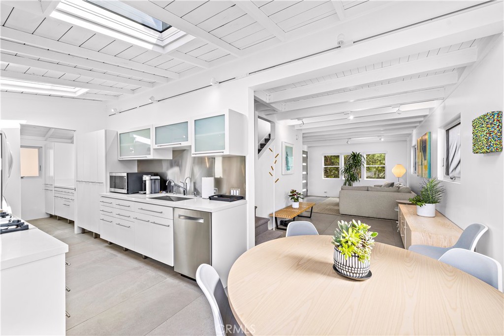 241 Fairview Street Laguna Beach CA, 9265164134221926019122