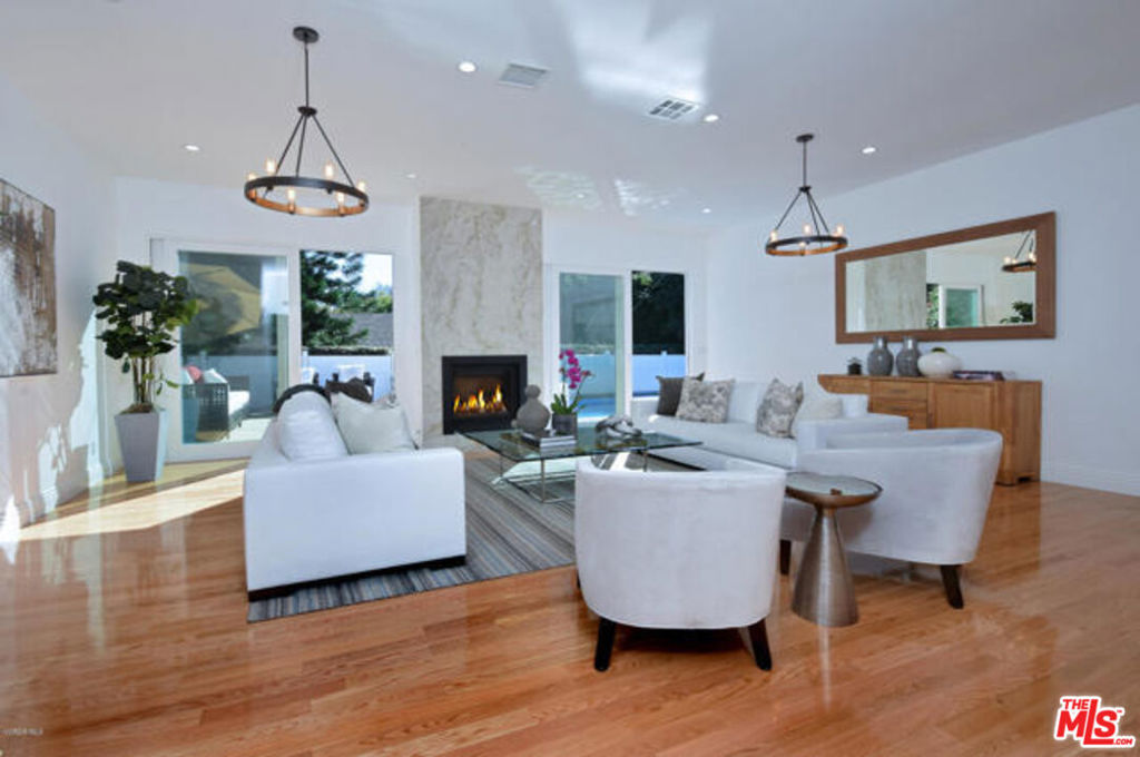 11314 Gladwin Street Los Angeles CA, 9004963866419349507122