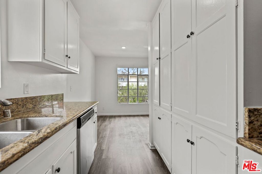 11930 Mayfield Avenue 7 Los Ángeles CA, 9004964122995064833121