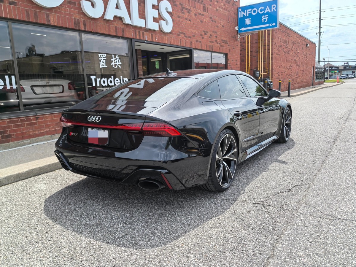 2021﻿ ﻿Audi﻿ ﻿RS 7﻿ 64157428855554122