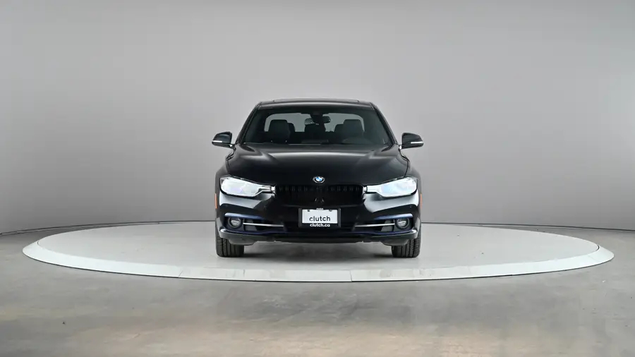 2017 BMW 3 Series63868526885633122