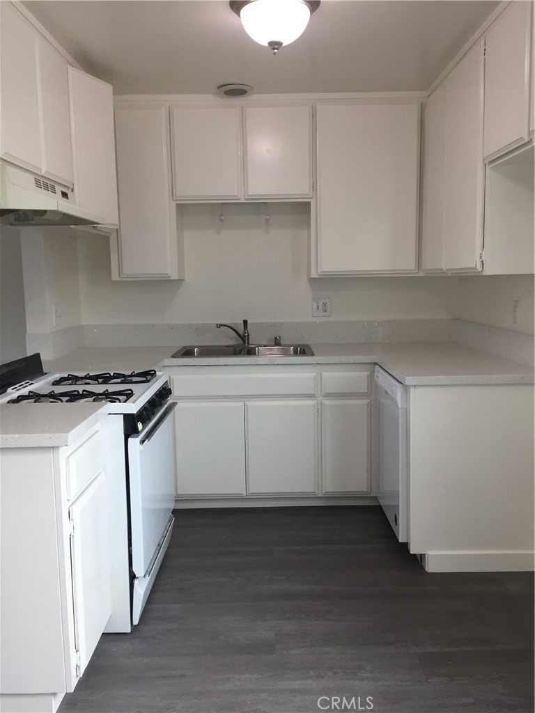 17011 Sims Lane 6 Huntington Beach CA, 9264964122792238466122