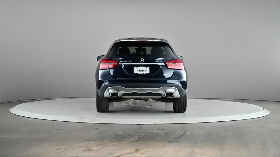 2018 Mercedes-Benz GLA63759293732225123