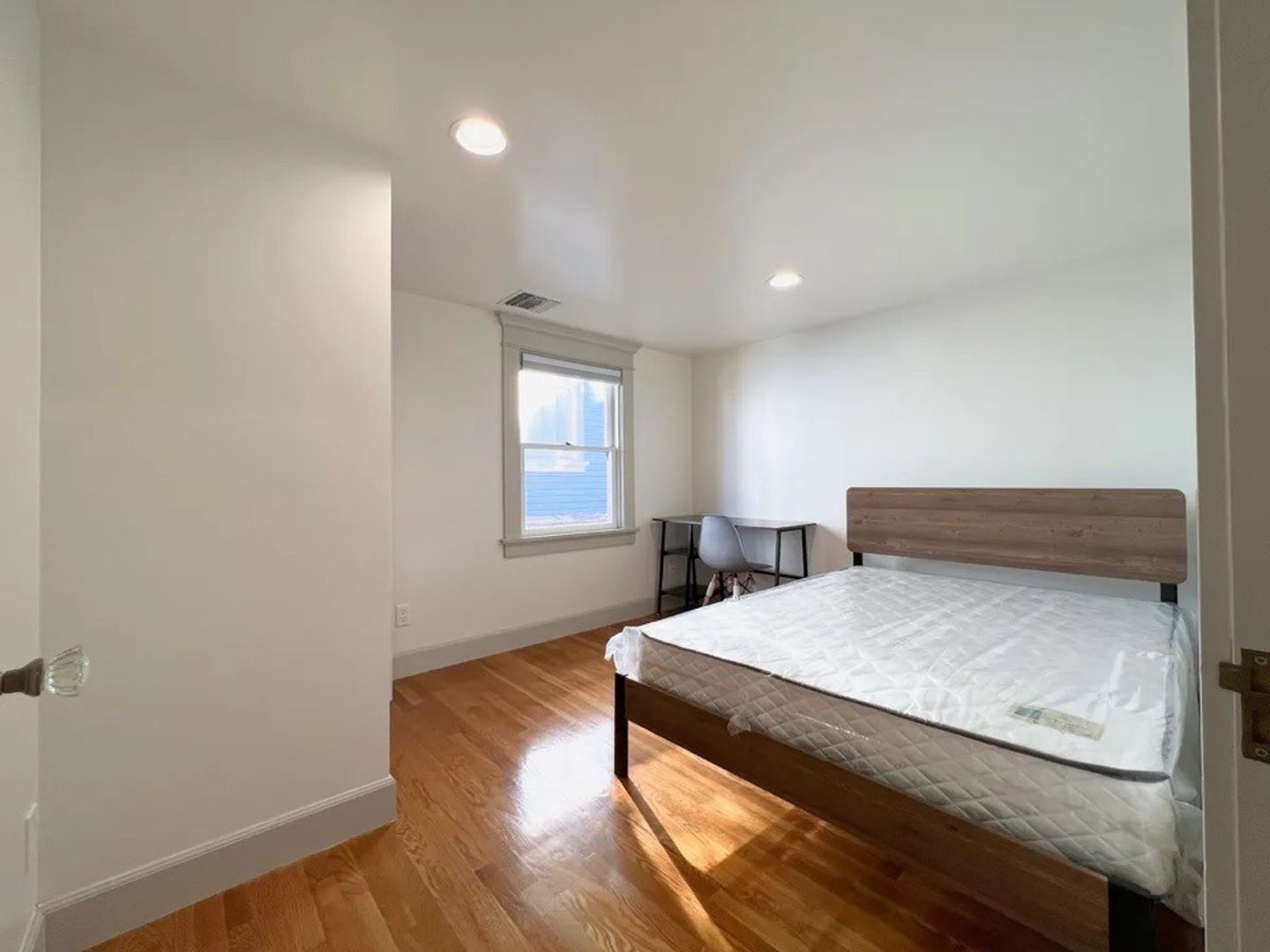 929 West 23rd Street63613957580033122