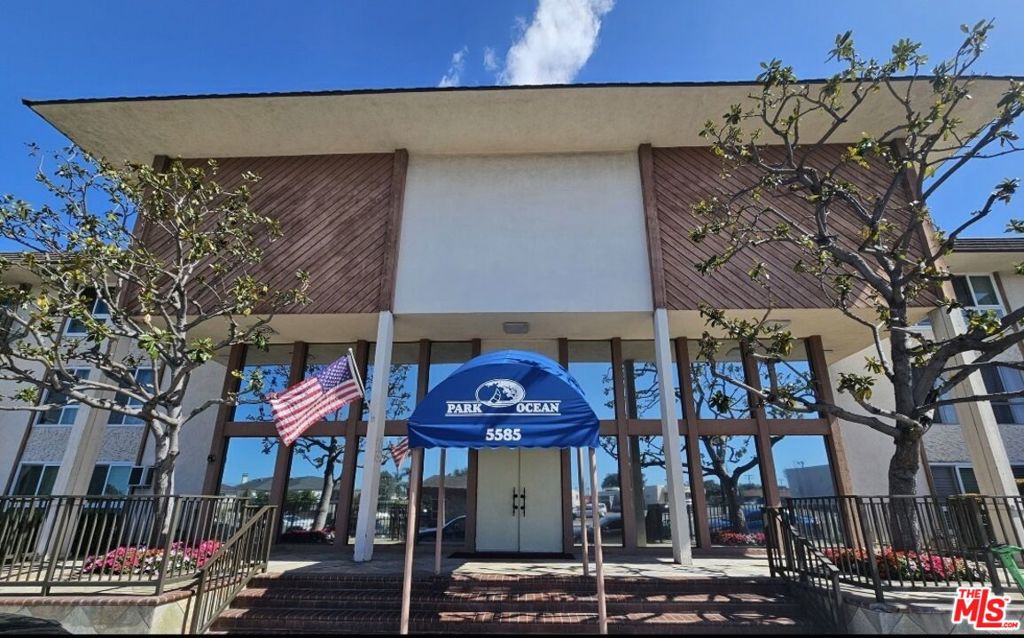 5585 E Pacific Coast Highway 260, Long Beach CA, 9080464066386341249124